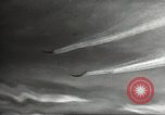 Standbild alliierte Bomber Normandie Frankreich, 1944, aus Sekunde 4 historischem Filmmaterial Videoclip 65675060448
