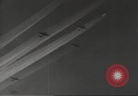 Standbild alliierte Bomber Normandie Frankreich, 1944, aus Sekunde 26 historischem Filmmaterial Videoclip 65675060448