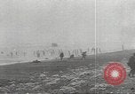 Image des débarquements du Jour J Normandie France, 1944, de la seconde 4 séquences d'archives historiques vidéo 65675060458
