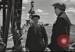 Immagine di Petrolio russo ben tower La Russia, 1941, secondo 39 filmato di repertorio 65675060460