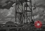 Immagine di Petrolio russo ben tower La Russia, 1941, secondo 59 filmato di repertorio 65675060460