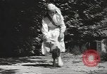 Standbild russische Rote Kreuz Frauen Russland, 1941, aus Sekunde 9 historischem Filmmaterial Videoclip 65675060461