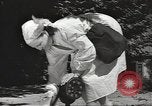 Standbild russische Rote Kreuz Frauen Russland, 1941, aus Sekunde 13 historischem Filmmaterial Videoclip 65675060461