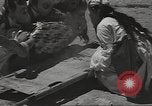 Standbild russische Rote Kreuz Frauen Russland, 1941, aus Sekunde 45 historischem Filmmaterial Videoclip 65675060461