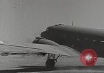Immagine di C-47 piano dello Skytrain Il Nord Africa, 1943, secondo 36 filmato di repertorio 65675060466