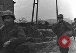 Standbild USA airborne Truppen Cheneaux Belgien, 1944, aus Sekunde 21 historischem Filmmaterial Videoclip 65675060479