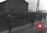 Standbild USA airborne Truppen Cheneaux Belgien, 1944, aus Sekunde 35 historischem Filmmaterial Videoclip 65675060479