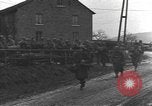 Standbild USA airborne Truppen Cheneaux Belgien, 1944, aus Sekunde 37 historischem Filmmaterial Videoclip 65675060479