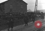 Standbild USA airborne Truppen Cheneaux Belgien, 1944, aus Sekunde 40 historischem Filmmaterial Videoclip 65675060479