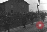 Standbild USA airborne Truppen Cheneaux Belgien, 1944, aus Sekunde 41 historischem Filmmaterial Videoclip 65675060479