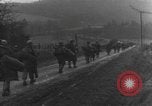 Standbild USA airborne Truppen Cheneaux Belgien, 1944, aus Sekunde 44 historischem Filmmaterial Videoclip 65675060479