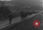 Standbild USA airborne Truppen Cheneaux Belgien, 1944, aus Sekunde 52 historischem Filmmaterial Videoclip 65675060479