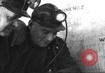 Image Les travailleurs de la mine terminent leur grève en décembre 1946 Westland Pennsylvanie, 1946, de la seconde 11 séquences d'archives historiques vidéo 65675060481