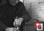 Image Les travailleurs de la mine terminent leur grève en décembre 1946 Westland Pennsylvanie, 1946, de la seconde 14 séquences d'archives historiques vidéo 65675060481