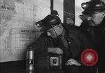 Image Les travailleurs de la mine terminent leur grève en décembre 1946 Westland Pennsylvanie, 1946, de la seconde 21 séquences d'archives historiques vidéo 65675060481