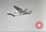 Standbild B-17 Flying Fortress New Georgia Island Solomon Islands USA, 1943, aus Sekunde 33 historischem Filmmaterial Videoclip 65675060485