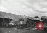 Standbild Waggons Kalkutta Indien, 1945, aus Sekunde 46 historischem Filmmaterial Videoclip 65675060488