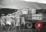 Standbild Waggons Kalkutta Indien, 1945, aus Sekunde 50 historischem Filmmaterial Videoclip 65675060488