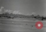 Standbild B-24 Liberator Bomber Kahili Papua Neu Guinea, 1943, aus Sekunde 12 historischem Filmmaterial Videoclip 65675060498