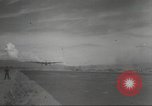 Standbild B-24 Liberator Bomber Kahili Papua Neu Guinea, 1943, aus Sekunde 28 historischem Filmmaterial Videoclip 65675060498