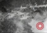 Standbild B-24 Liberator Bomber Kahili Papua Neu Guinea, 1943, aus Sekunde 60 historischem Filmmaterial Videoclip 65675060498