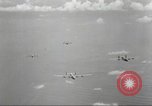 Standbild B-24 Liberator Bomber Buka Island Papua Neu Guinea, 1943, aus Sekunde 59 historischem Filmmaterial Videoclip 65675060500