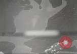 Standbild B-24 Liberator Bomber Rekata Insel Salomonen, 1943, aus Sekunde 19 historischem Filmmaterial Videoclip 65675060501