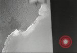 Standbild B-24 Liberator Bomber Rekata Insel Salomonen, 1943, aus Sekunde 32 historischem Filmmaterial Videoclip 65675060501