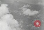 Immagine di Stati Uniti bombardieri Munda New Georgia Isole Salomone, 1943, secondo 18 filmato di repertorio 65675060502