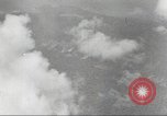 Immagine di Stati Uniti bombardieri Munda New Georgia Isole Salomone, 1943, secondo 20 filmato di repertorio 65675060502
