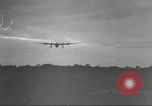 Immagine di Stati Uniti bombardieri Munda New Georgia Isole Salomone, 1943, secondo 62 filmato di repertorio 65675060502