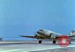Image C-47 Plan de Skytrain Vietnam, 1967, de la seconde 22 séquences d'archives historiques vidéo 65675060512