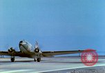 Image C-47 Plan de Skytrain Vietnam, 1967, de la seconde 29 séquences d'archives historiques vidéo 65675060512