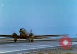 Image C-47 Plan de Skytrain Vietnam, 1967, de la seconde 37 séquences d'archives historiques vidéo 65675060512