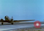 Image C-47 Plan de Skytrain Vietnam, 1967, de la seconde 39 séquences d'archives historiques vidéo 65675060512