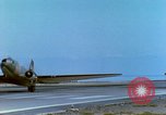 Image C-47 Plan de Skytrain Vietnam, 1967, de la seconde 40 séquences d'archives historiques vidéo 65675060512