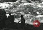 Standbild Arbeiter Niagara Falls New York USA, 1935, aus Sekunde 16 historischem Filmmaterial Videoclip 65675060552
