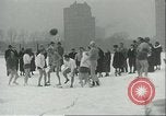 Image ice-parsemé de l'eau Chicago Illinois USA, 1935, de la seconde 3 séquences d'archives historiques vidéo 65675060567