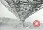 Immagine di Span del Golden Gate Bridge San Francisco California USA, 1936, secondo 11 filmato di repertorio 65675060573