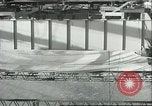 Immagine di Span del Golden Gate Bridge San Francisco California USA, 1936, secondo 23 filmato di repertorio 65675060573