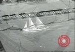 Immagine di Span del Golden Gate Bridge San Francisco California USA, 1936, secondo 49 filmato di repertorio 65675060573