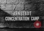 Standbild Arnstadt Konzentrationslager Espenfeld in der Nähe von Arnstadt Deutschland, 1945, aus Sekunde 3 historischem Filmmaterial Videoclip 65675060579