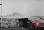 Standbild Arnstadt Konzentrationslager Espenfeld in der Nähe von Arnstadt Deutschland, 1945, aus Sekunde 26 historischem Filmmaterial Videoclip 65675060579