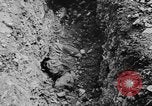 Standbild Arnstadt Konzentrationslager Espenfeld in der Nähe von Arnstadt Deutschland, 1945, aus Sekunde 54 historischem Filmmaterial Videoclip 65675060579