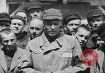 Standbild Konzentrationslagers Mauthausen Österreich, 1945, aus Sekunde 32 historischem Filmmaterial Videoclip 65675060581