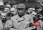Standbild Konzentrationslagers Mauthausen Österreich, 1945, aus Sekunde 38 historischem Filmmaterial Videoclip 65675060581