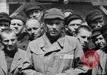 Standbild Konzentrationslagers Mauthausen Österreich, 1945, aus Sekunde 45 historischem Filmmaterial Videoclip 65675060581