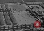 Standbild Konzentrationslager Dachau Dachau Deutschland, 1945, aus Sekunde 25 historischem Filmmaterial Videoclip 65675060583