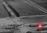 Standbild Konzentrationslager Dachau Dachau Deutschland, 1945, aus Sekunde 31 historischem Filmmaterial Videoclip 65675060583