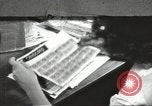 Image ration de contrefaçon de timbres United States USA, 1943, de la seconde 1 séquences d'archives historiques vidéo 65675060589